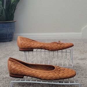 Floran's Woven Leather Flats